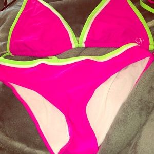 Matching neon OP bathing suit 💕
